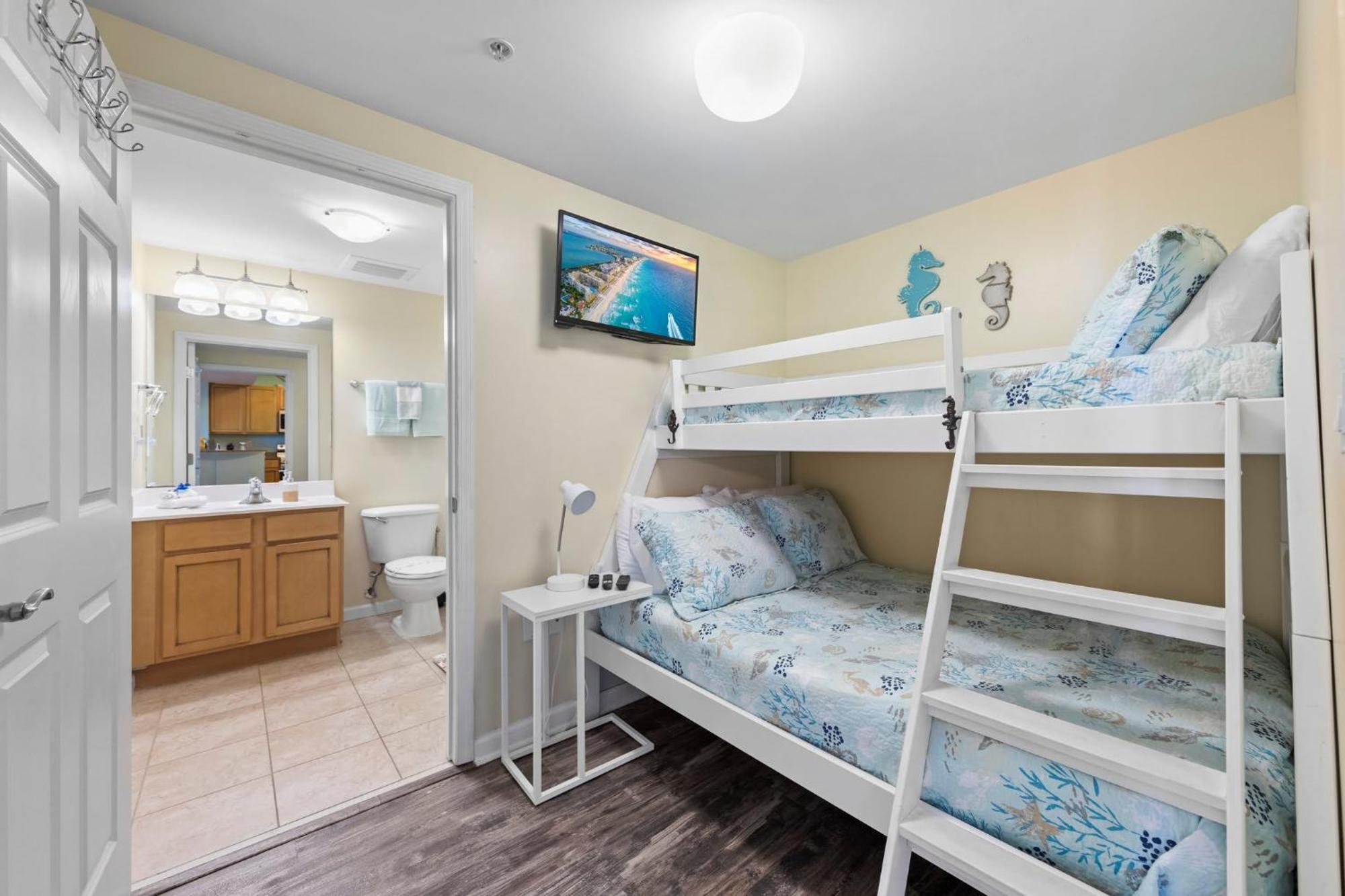 5 Star Resort 11Th Fl Stunning Sunrise 2Br 2Ba King Suite,Pools ,Shuttle Or Walk To Beach Дестин Екстериор снимка