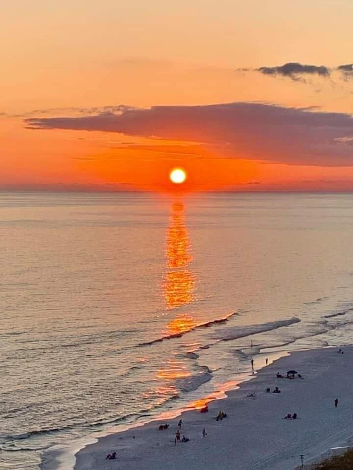 5 Star Resort 11Th Fl Stunning Sunrise 2Br 2Ba King Suite,Pools ,Shuttle Or Walk To Beach Дестин Екстериор снимка